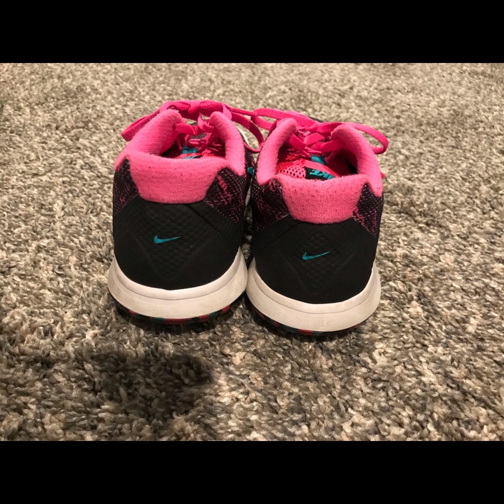 Women’s nike shoes